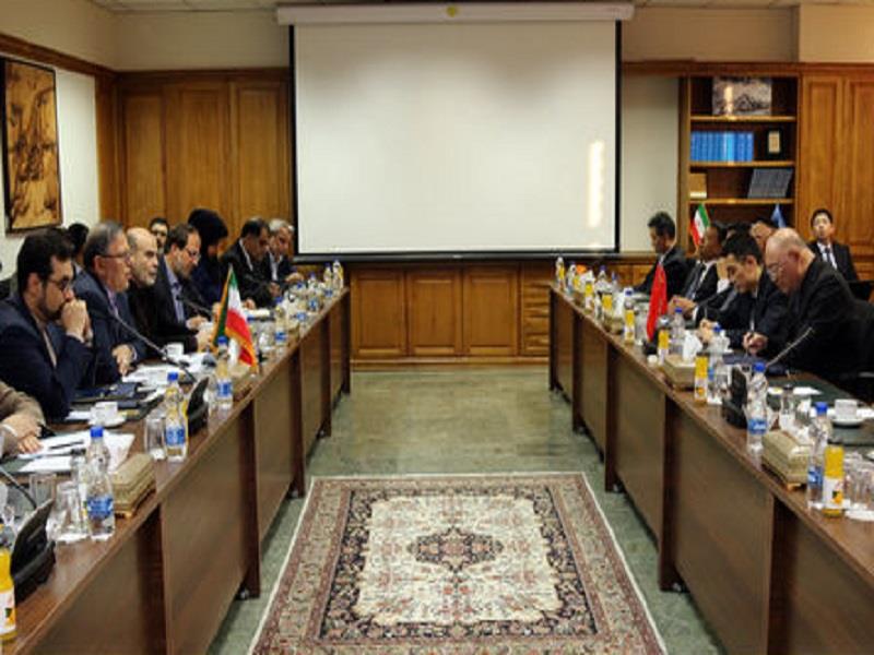 بهبود بستر همکاری‌ های بانکی ایران و چین