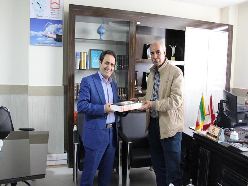 مدیریت کردستان از نفر دوم مسابقه عکاسی آب و زندگی تقدیر کرد پایگاه خبری بانک مسکن