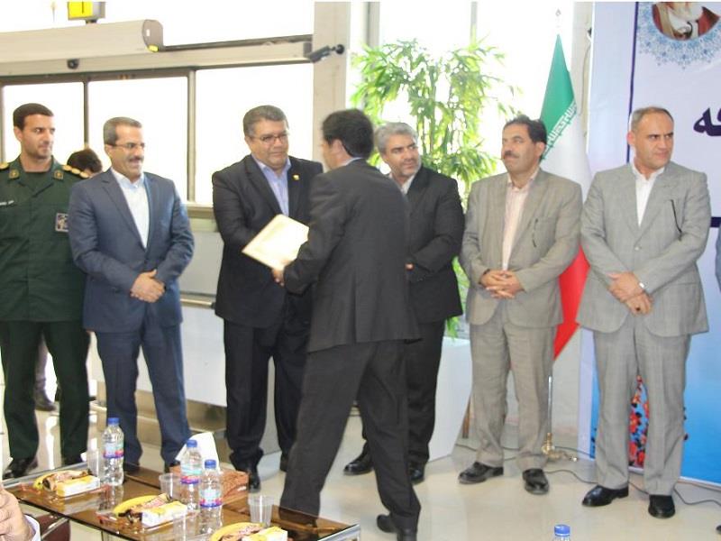 با حضور مدیر شعب بانک مسکن استان کردستان ، مدیر جدید فرودگاه سنندج معرفی شد