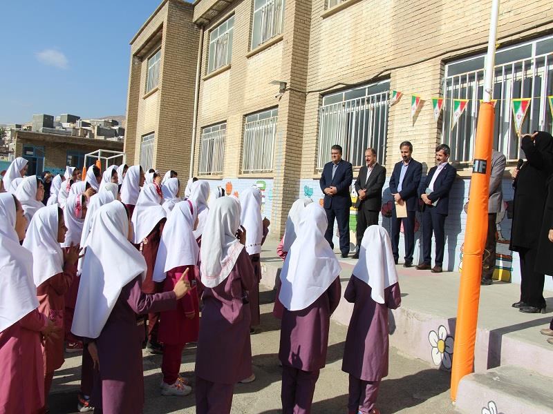 مسابقه کتابخوانی و نقاشی در مدارس ابتدایی کردستان