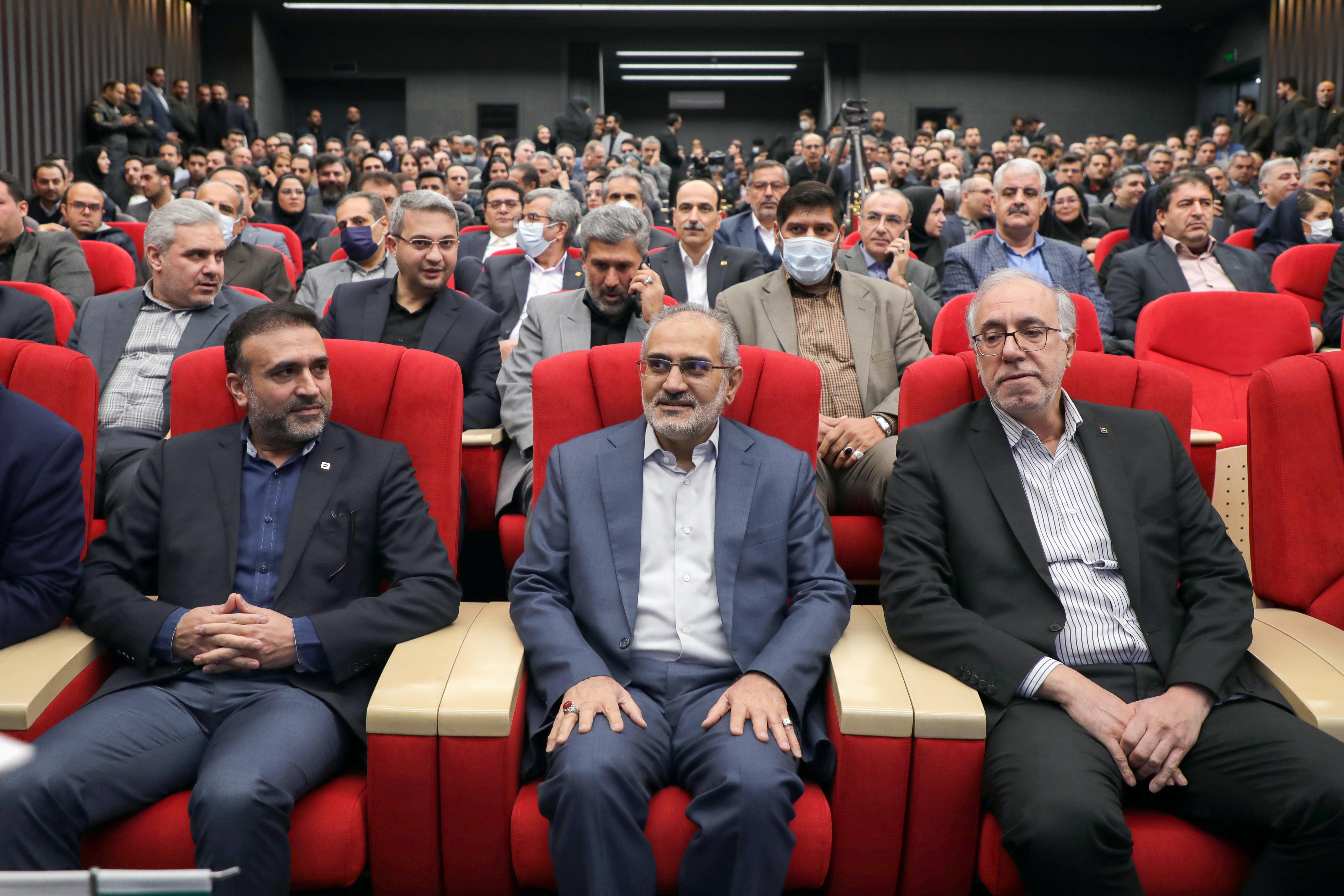 بازدید معاون پارلمانی رئیس جمهوری از ستاد مرکزی بانک مسکن
