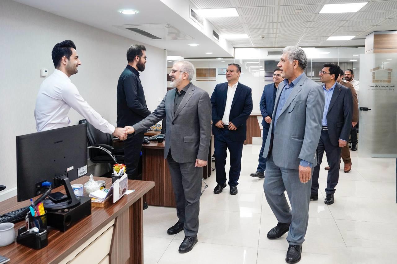 بازدید دکتر خورسندیان مدیر عامل بانک مسکن از گروه مالی (چند رسانه ای)