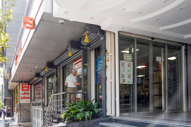 تداوم پایداری ارائه خدمات الکترونیک بانک مسکن در آبان‌ماه / عملکرد فراتر از اهداف استان‌های «گیلان»، «قم» و «مرکزی» در بهبود شاخص‌های مالی بانکداری الکترونیک