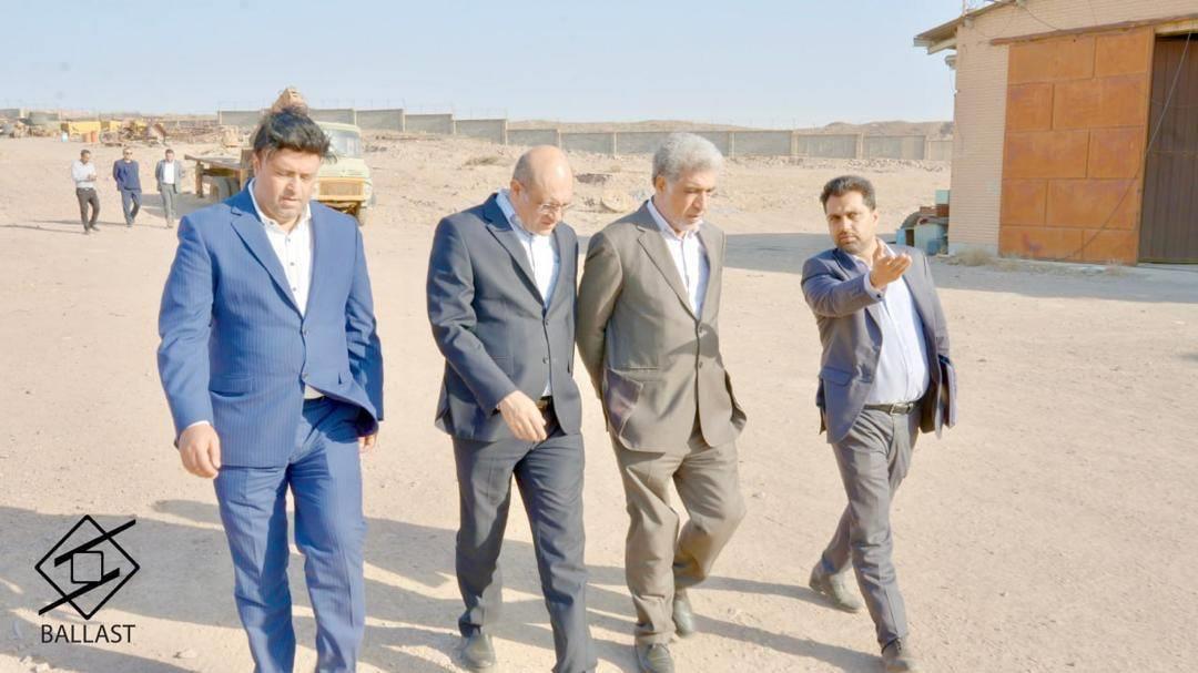 بازدید مدیرعامل گروه مالی بانک مسکن از کارگاه پشتیبانی و معدن رباط کریم شرکت بالاست