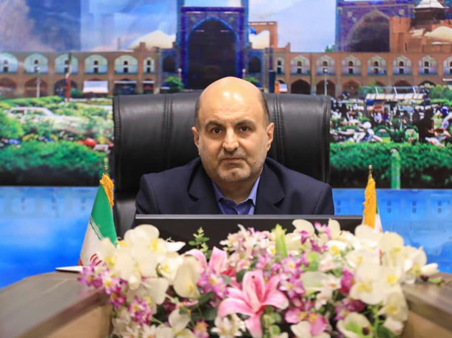 قدردانی فرماندار کاشان از عملکرد بانک مسکن اصفهان در طرح نهضت ملی/پرداخت بیش از 98 هزار میلیارد ریال تسهیلات نهضت ملی در استان