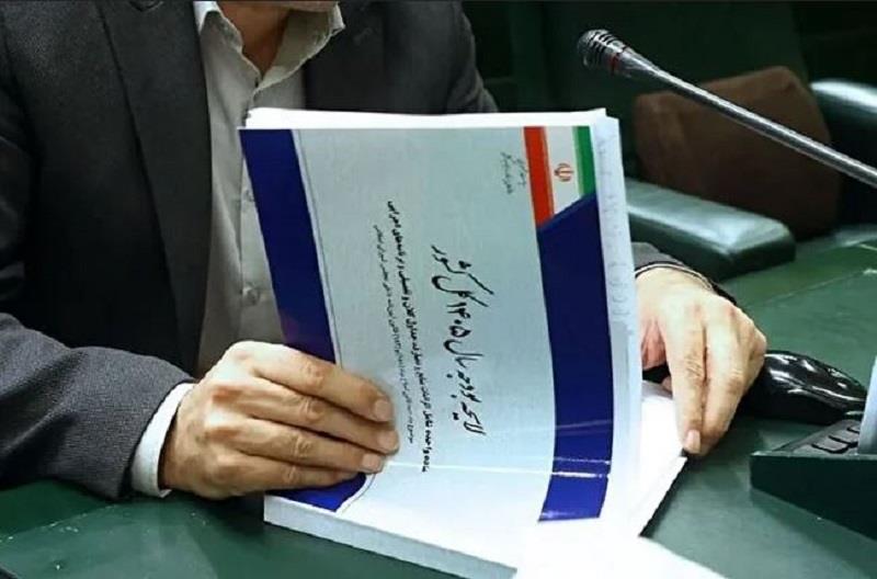 وابستگی بودجه به بانک‌ها تا ۱۵۴۳ همت افزایش یافت/ بار ۱۸ درصد از منابع عمومی دولت بر دوش نظام بانکی