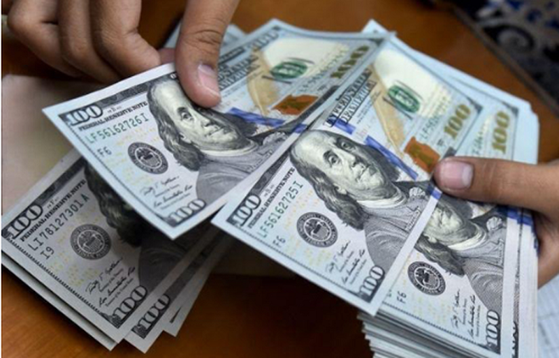 واکنش دیوان عالی، دلار را تضعیف کرد